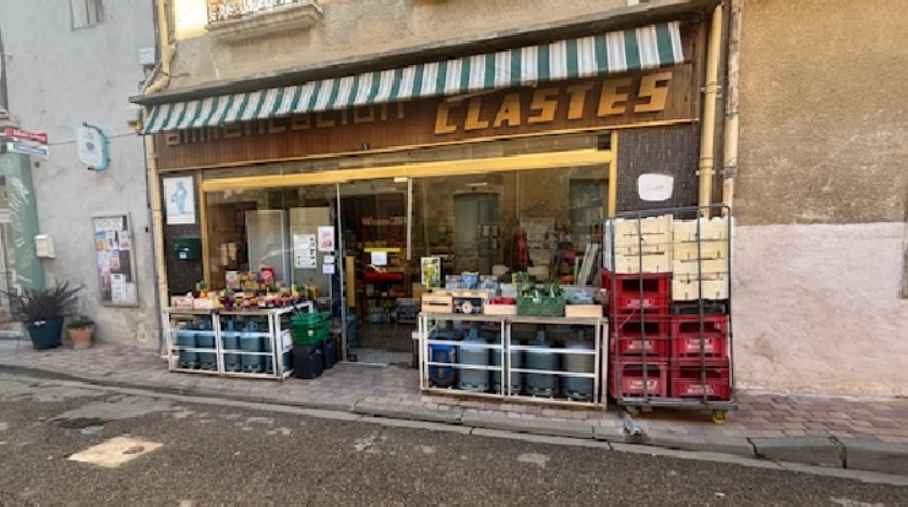épicerie à roquefort des corbières proche du gîte en location